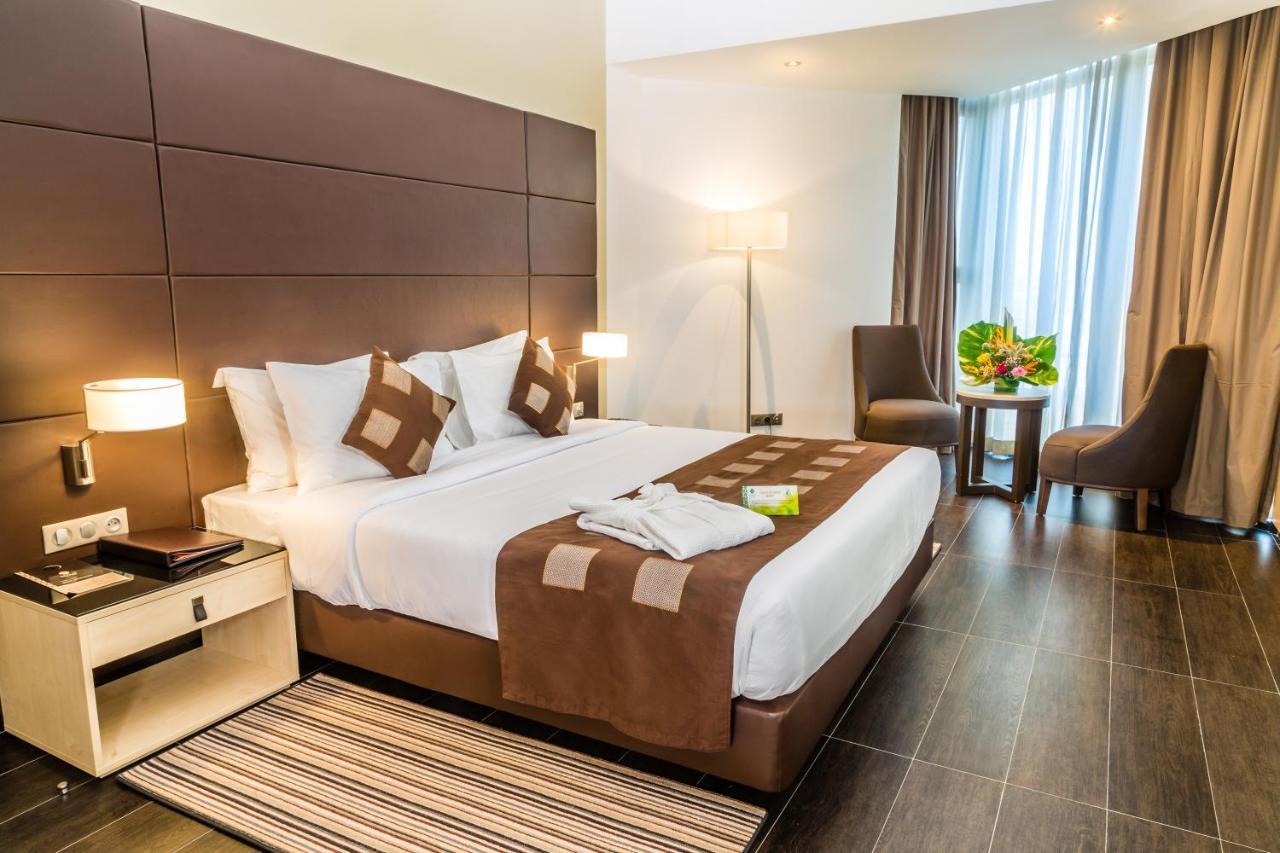Azalai Hotel אבידג'אן מראה חיצוני תמונה