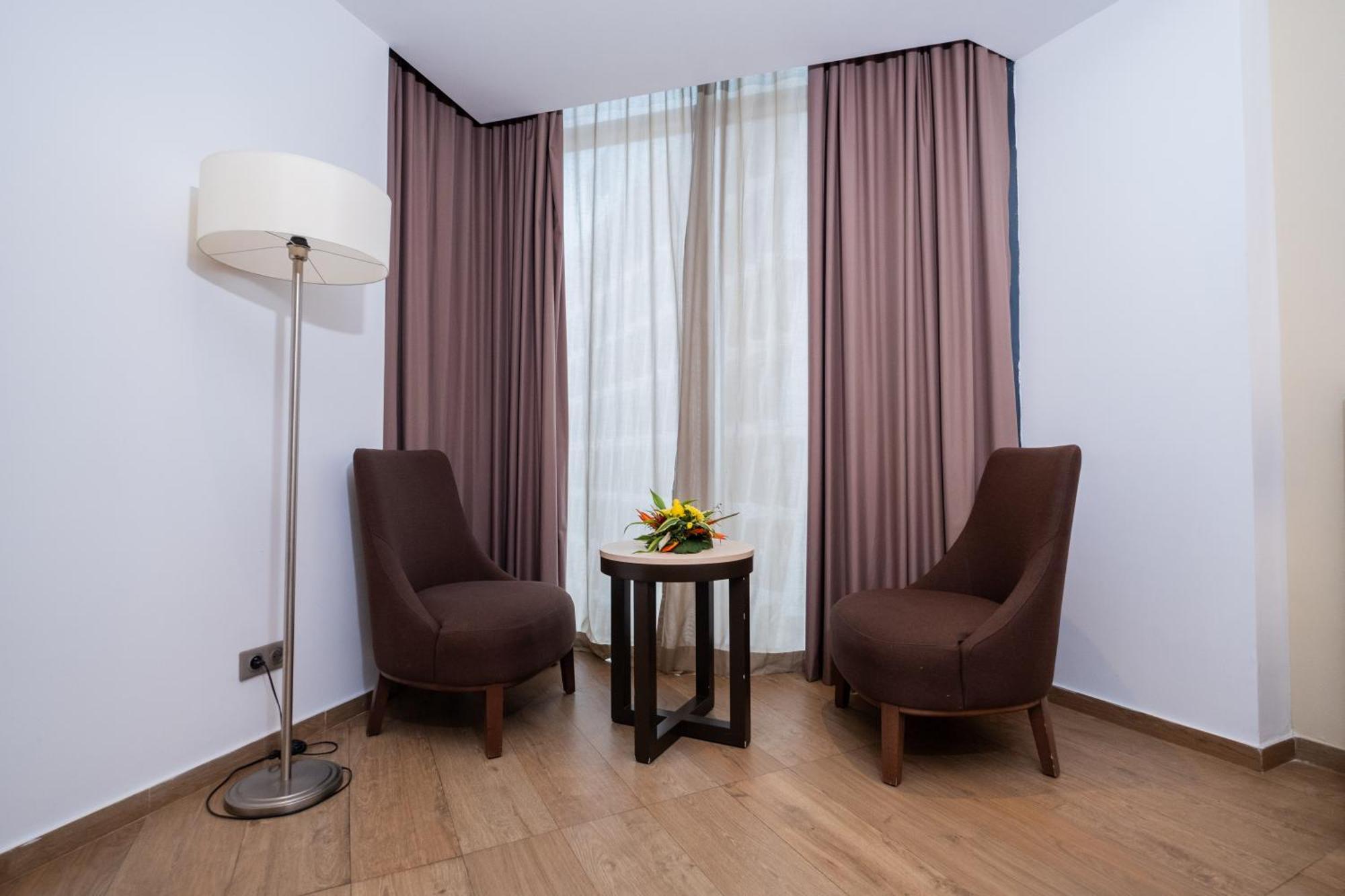 Azalai Hotel אבידג'אן מראה חיצוני תמונה